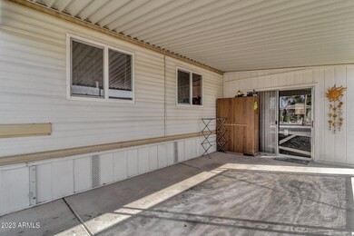 4-web-or-mls-2175-w-southern-ave-space-1