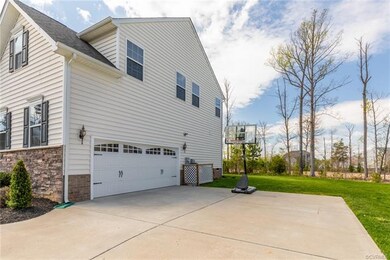 7042 Crackerberry Dr, Moseley, VA 23120 - photo 4