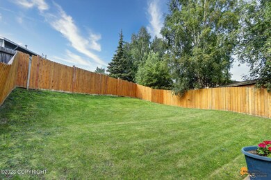Fully fenced back yard!