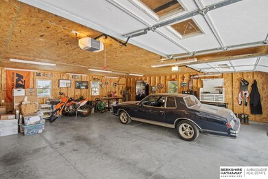 3615 Maple St, Davey, NE 68336 - photo 5