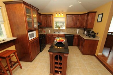 9866 Blackwell Rd, Central Point, OR 97502 - photo 7