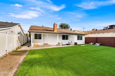 5651 Radford Ave, Valley Village, CA 91607 - photo 4