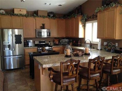 Cooks kitchen - plenty of counter space