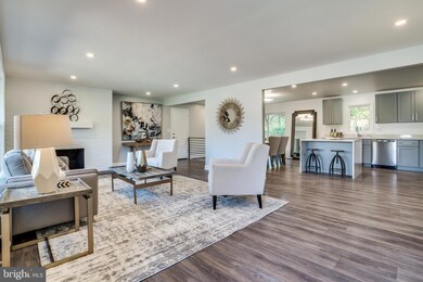 1001 Woods Place, Alexandria, VA 22302 - photo 7