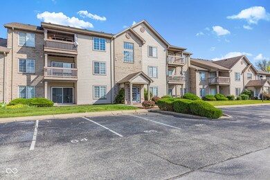 239 Legends Creek Way unit 205, Indianapolis, IN 46229 - photo 3