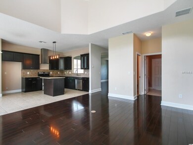 Family room Kitchen combo