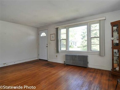 136 Palace Ave, Warwick, RI 02886 - photo 2