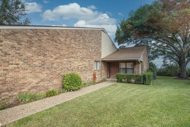 467 Summit Cir, Fredericksburg, TX 78624 - photo 2