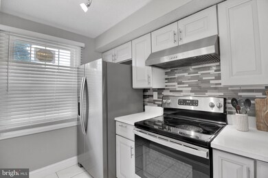 1456 Farmcrest Way, Silver Spring, MD 20905 - photo 3