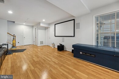 13050 Greg Roy Ln, Herndon, VA 20171 - photo 7