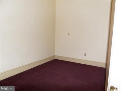 10 S Reading Ave unit 2-D, Boyertown, PA 19512 - photo 2