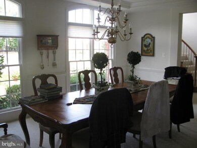 5815 Ridings Manor Place, Centreville, VA 20120 - photo 6