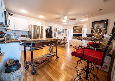 1200 White St-02