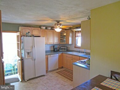 219 W Clements Bridge Rd, Runnemede, NJ 08078 - photo 6