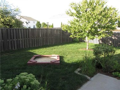 12861 Vikings Ln, Fishers, IN 46037 - photo 4