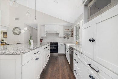 6 Shamrock Ct, Jamestown, RI 02835 - photo 7