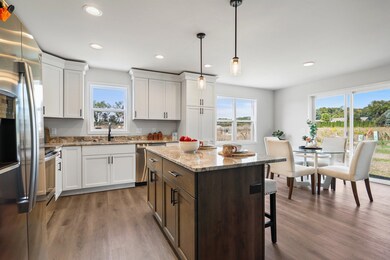 549 Prestige Ct, Edgerton, WI 53534 - photo 2