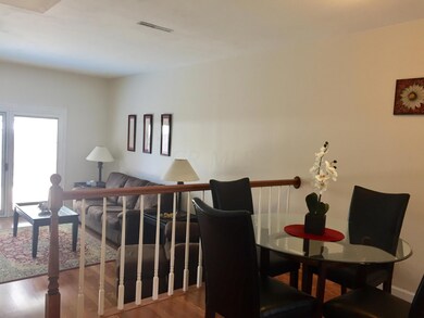 DINING AND LIVING