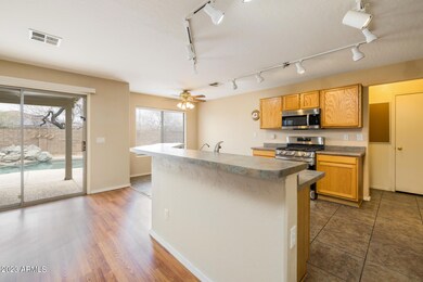 8)KITCHEN