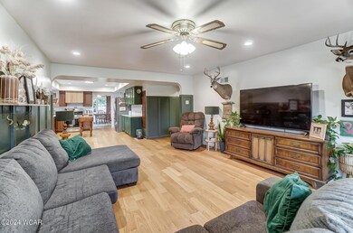 932 N Jefferson St (5)