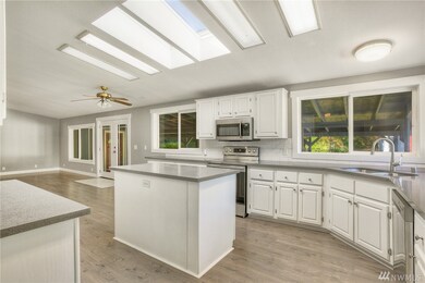 19827 Cook Rd SE, Yelm, WA 98597 - photo 5