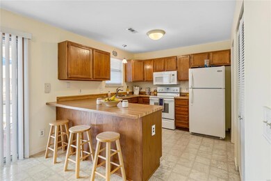 Breakfast bar in kitchen