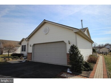 8 Esther Ln, Shoemakersville, PA 19555 - photo 3