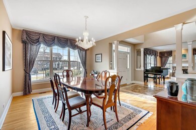 749 Elmgate Dr, Glenview, IL 60025 - photo 5