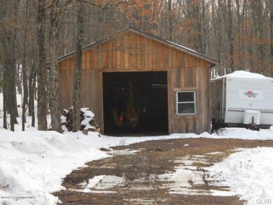 Barn in rear of home