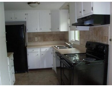 25 College Ln unit 2, North Dartmouth, MA 02747 - photo 2