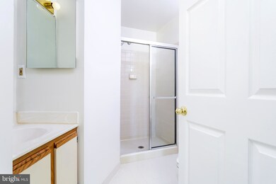 7317 Eden Brook Dr unit H107, Columbia, MD 21046 - photo 6