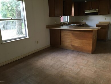 4. DINING AREA