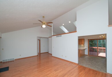 4441_Willow_Pointe_06