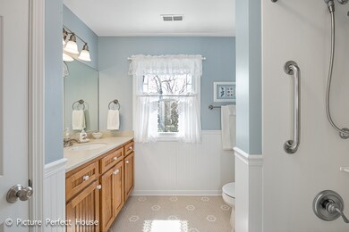 1273 Whitingham Cir, Naperville, IL 60540 - photo 5