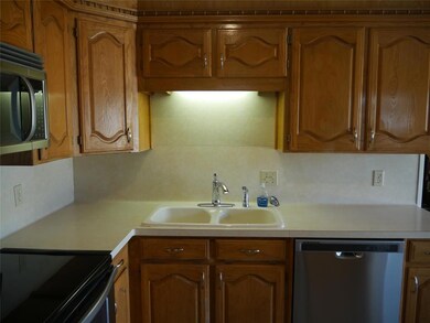 4112 Alicante Ave, Fort Worth, TX 76133 - photo 3