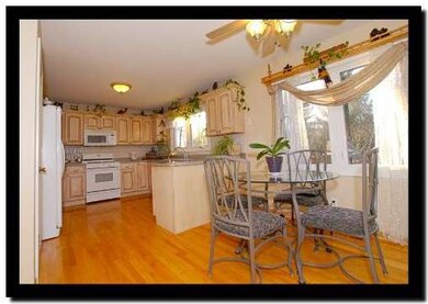 411 Stewart St, Batavia, IL 60510 - photo 5