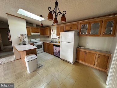 3532 Azalea Ave, Trevose, PA 19053 - photo 3