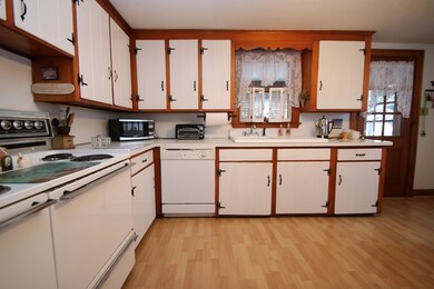 249 Essex St, Saugus, MA 01906 - photo 3