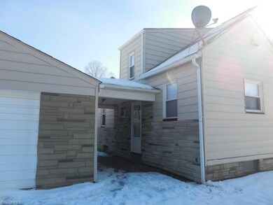 183 Iroquois St, Struthers, OH 44471 - photo 2