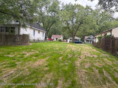 524 N Deerfield Ave, Lansing, MI 48917 - photo 6