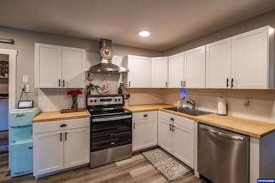 40174 Highway 228, Sweet Home, OR 97386 - photo 3