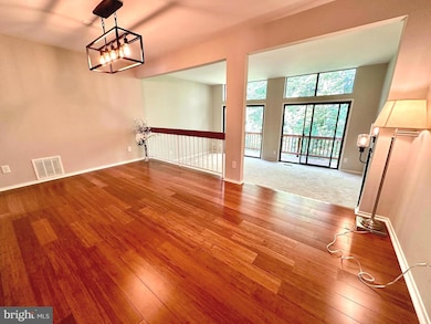 1526 Scandia Cir, Reston, VA 20190 - photo 4