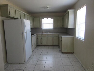 1500 S Oregon Ave unit 3, Weslaco, TX 78596 - photo 2