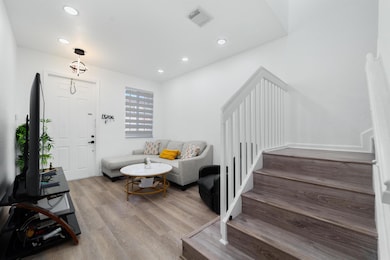 21105 NW 14th Place unit 438, Miami, FL 33169 - photo 6