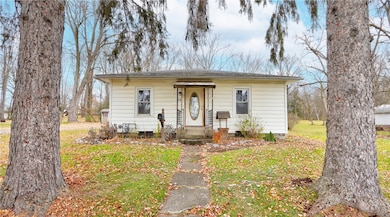 54 W Wright Ave, Waterloo, NY 13165 - photo 4