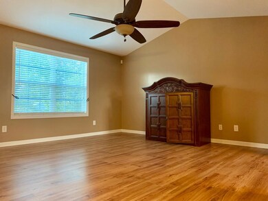 136 Elbert St, Chatsworth, GA 30705 - photo 6