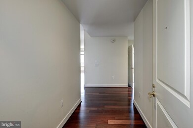 The Columbia Residences unit 636, Washington, DC 20037 - photo 3