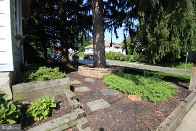 216 W Marshall Rd, Lansdowne, PA 19050 - photo 5