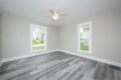 3223 3rd St, Des Moines, IA 50313 - photo 3