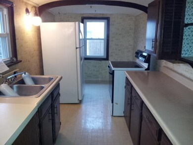 1821 Sheridan St, Madison, WI 53704 - photo 5